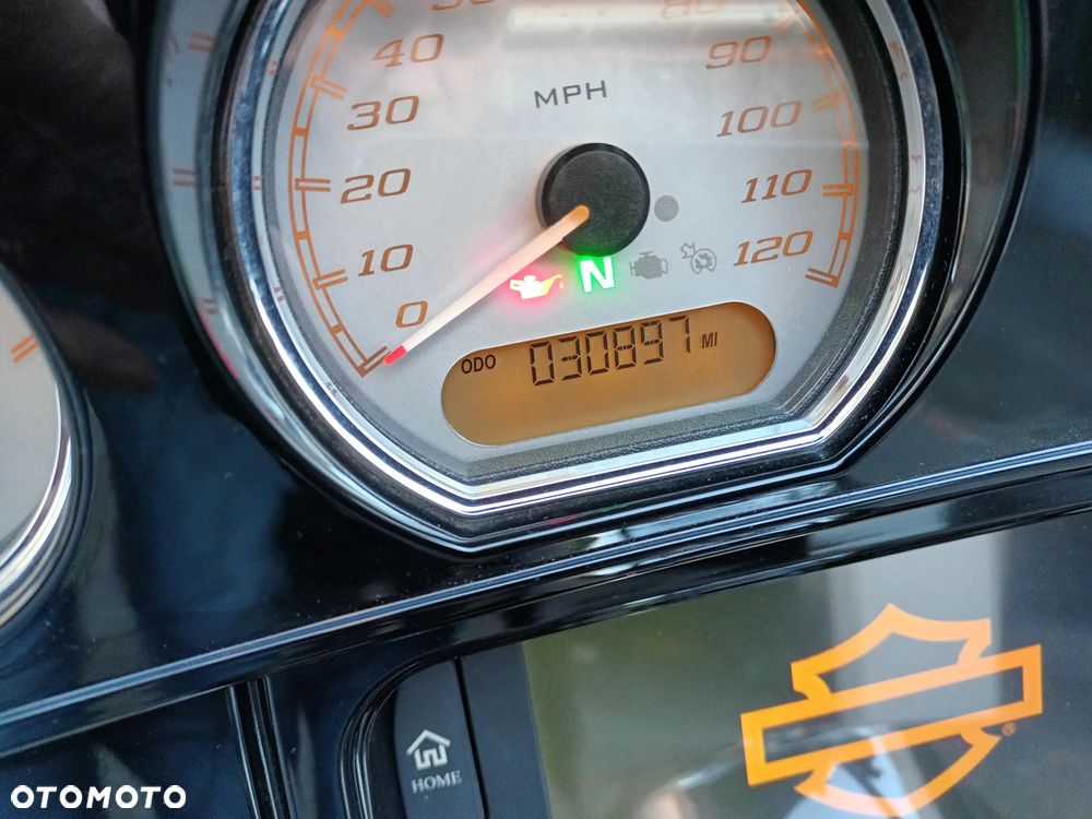 Harley-Davidson Touring Street Glide - 13