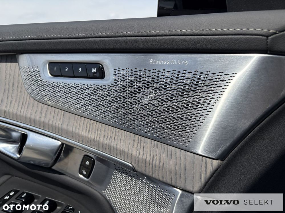 Volvo XC 90 - 23