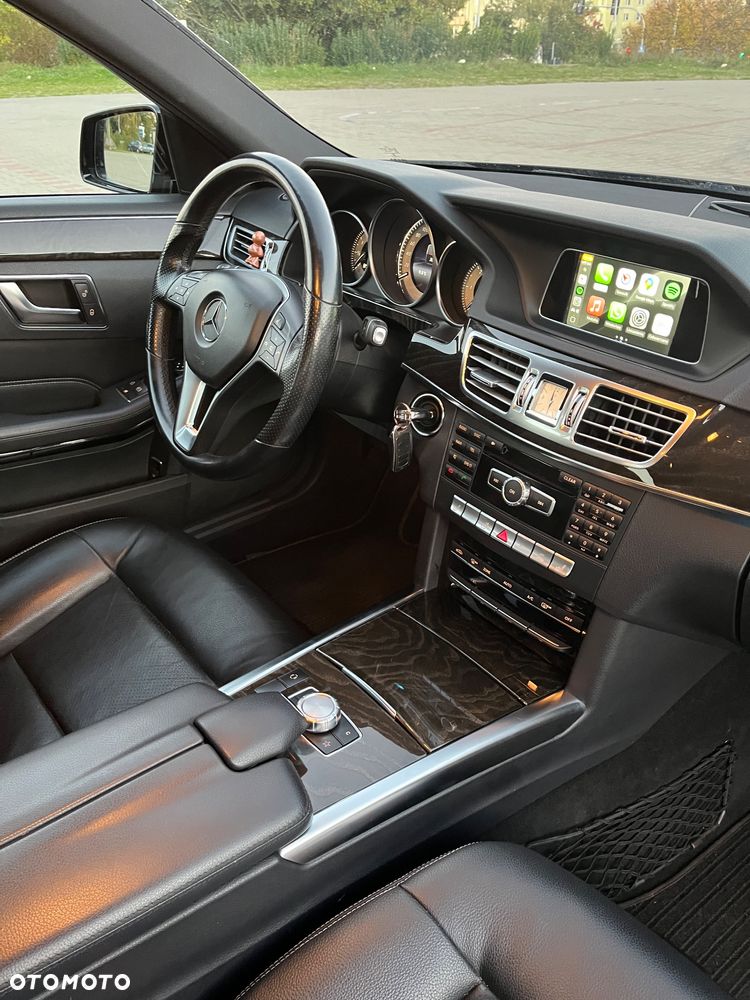 Mercedes-Benz Klasa E 300 BlueTEC 7G-TRONIC - 14
