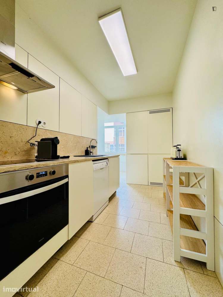 Quarto - localizado em Picoas Lisbon - Grande imagem: 4/13