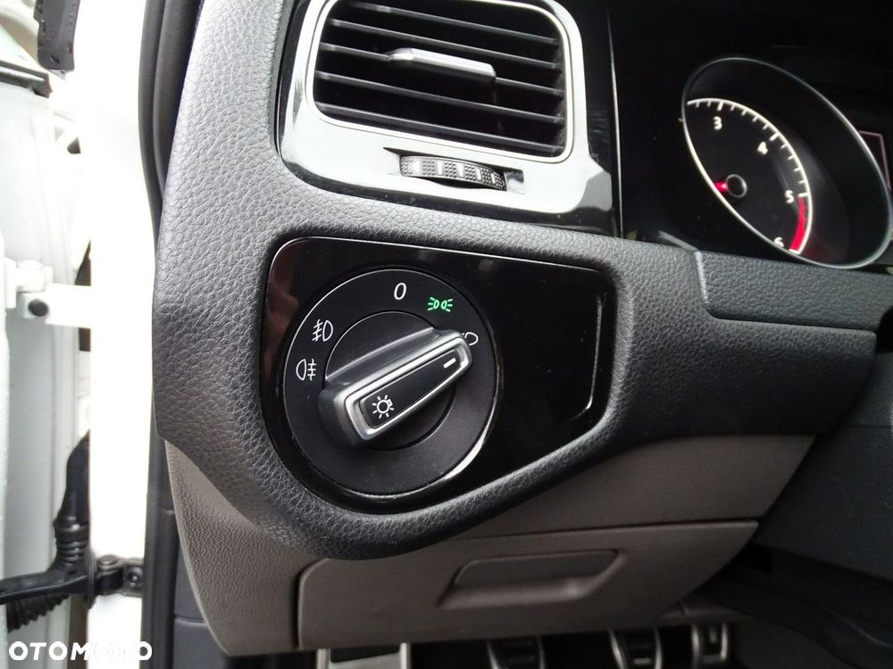 Volkswagen Golf - 19