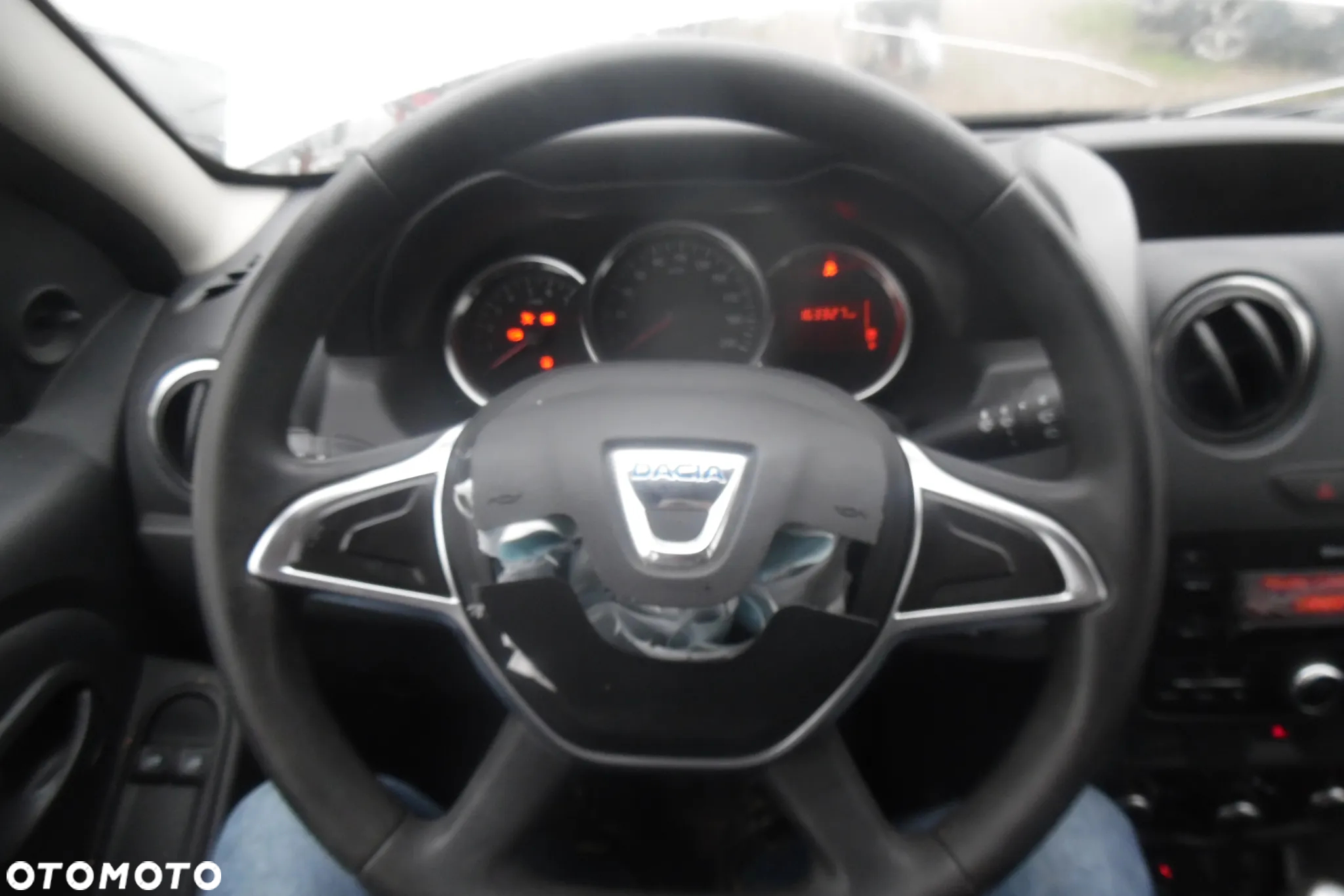 Dacia Duster 1.5 dCi Ambiance - 11