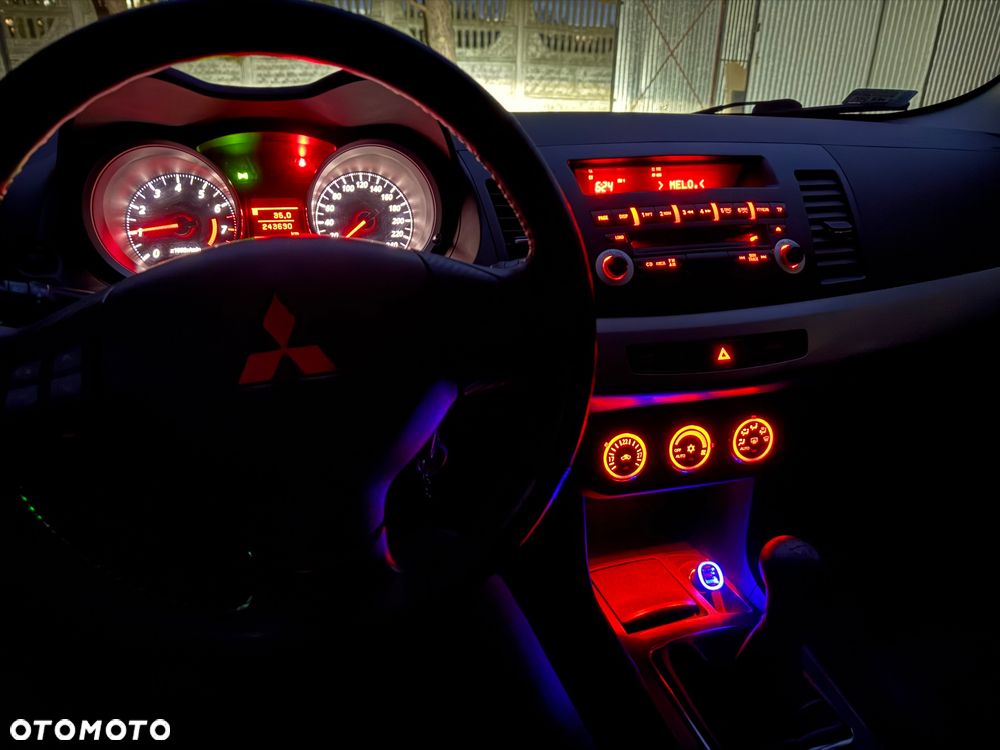 Mitsubishi Lancer - 14