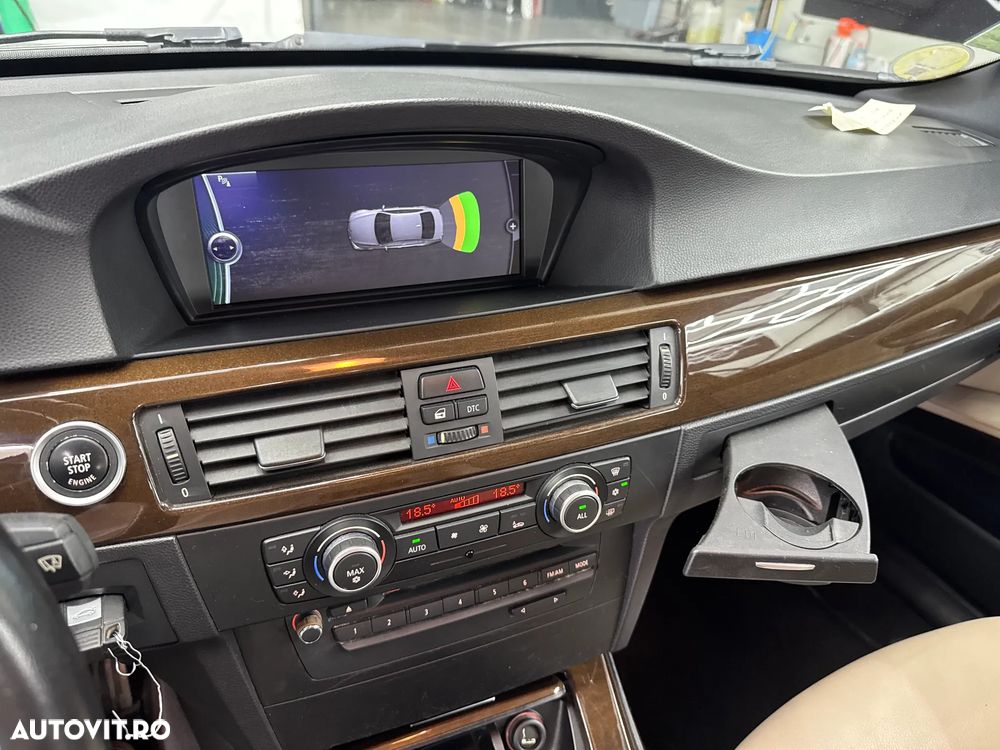 BMW Seria 3 320d DPF Aut. Edition Exclusive - 25