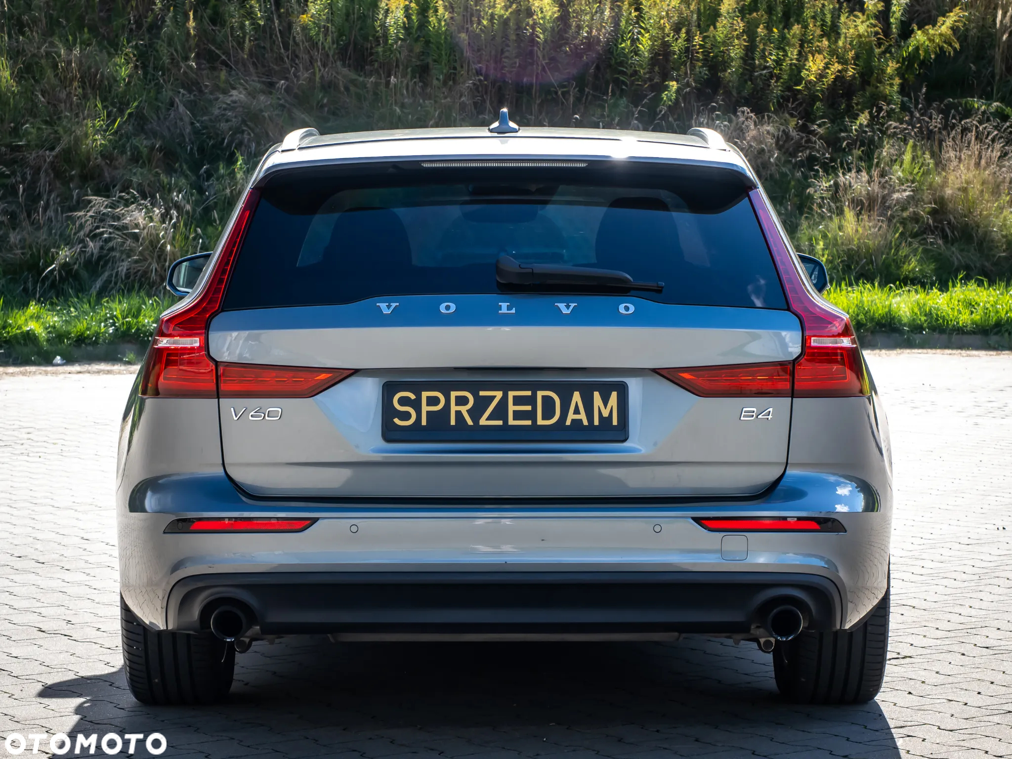 Volvo V60 B4 D Ultimate Bright - 17
