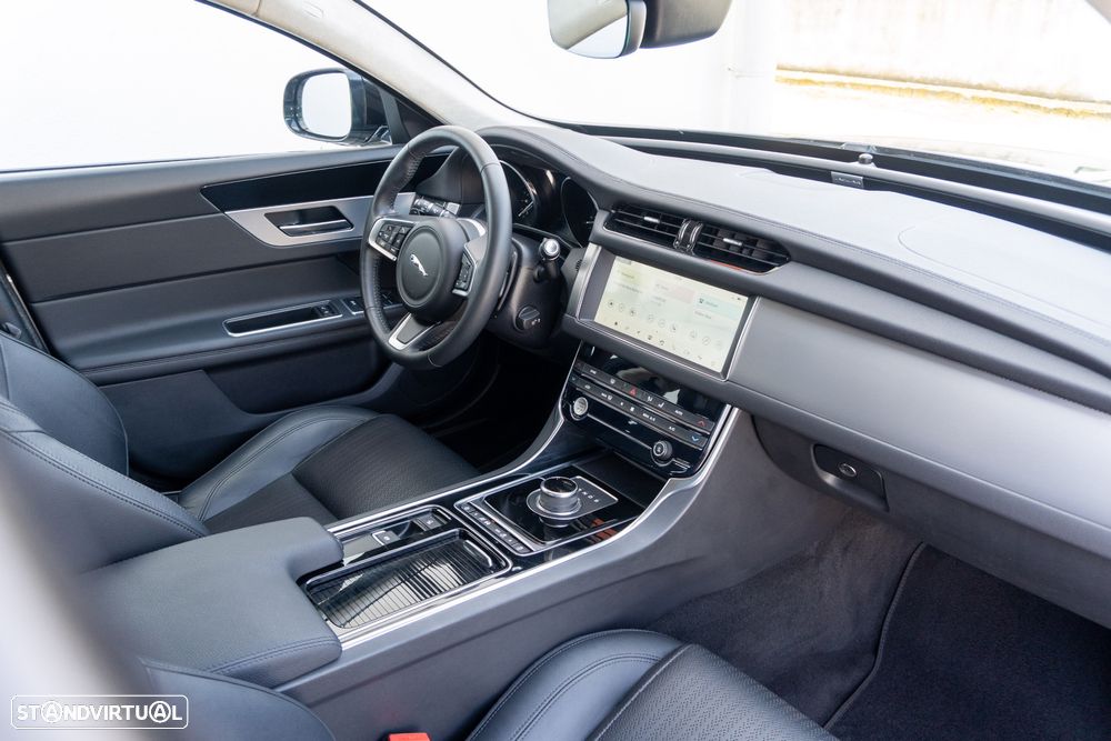 Jaguar XF 20d AWD Aut. Prestige - 37