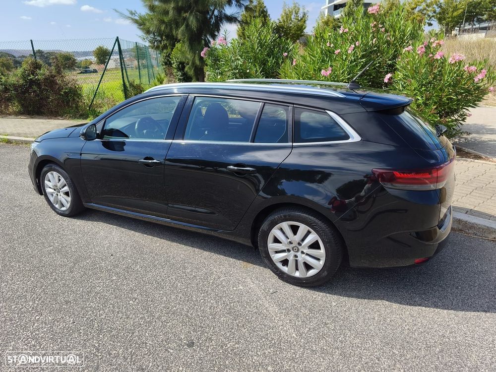 Renault Mégane Sport Tourer - 12