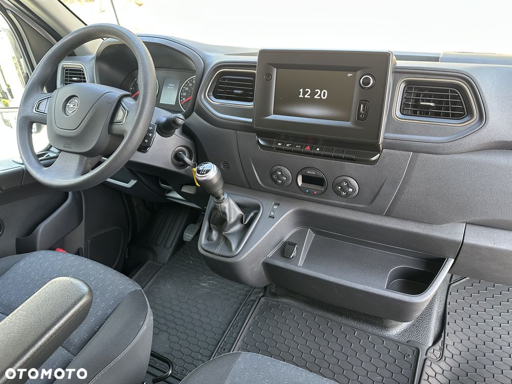 Iveco L4H2 Brygadowy 7 osób / Najbogatsza wersja wyposażenia / Koła bliźniacze / DMC 3500kg / Hak 3500kg / Niski przebieg / Salon PL / Stan jak nowy / Ładowność 904kg / FV23% - 29