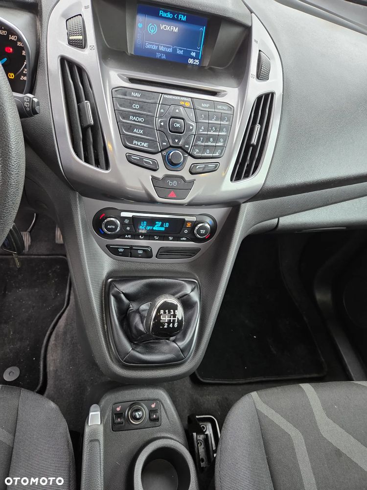 Ford Tourneo Connect Grand - 11