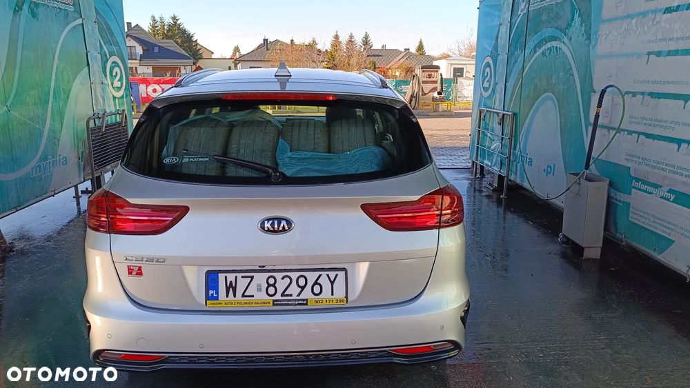 Kia Ceed 1.6 CRDi SCR M DCT - 24