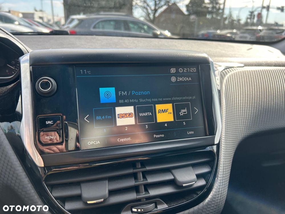 Peugeot 208 1.5 BlueHDi Allure Pack S&S - 29