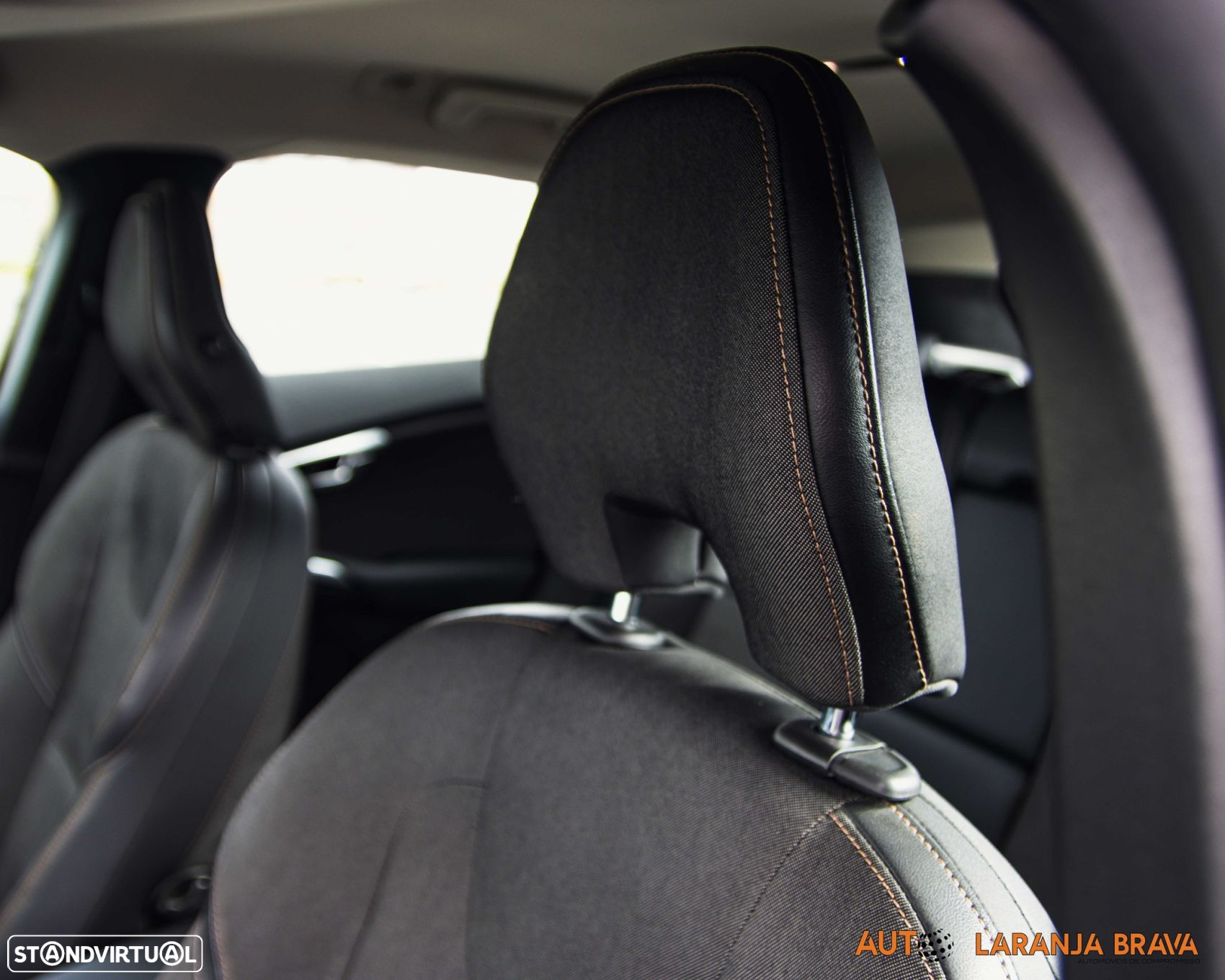 Volvo V40 Cross Country 1.6 D2 Summum - 36