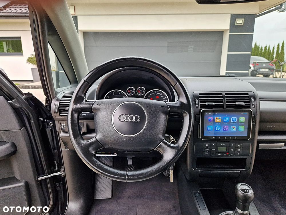 Audi A2 1.4 - 12