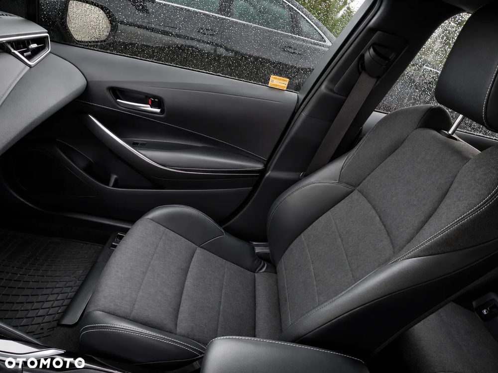 Toyota Corolla 1.8 Hybrid Style - 16