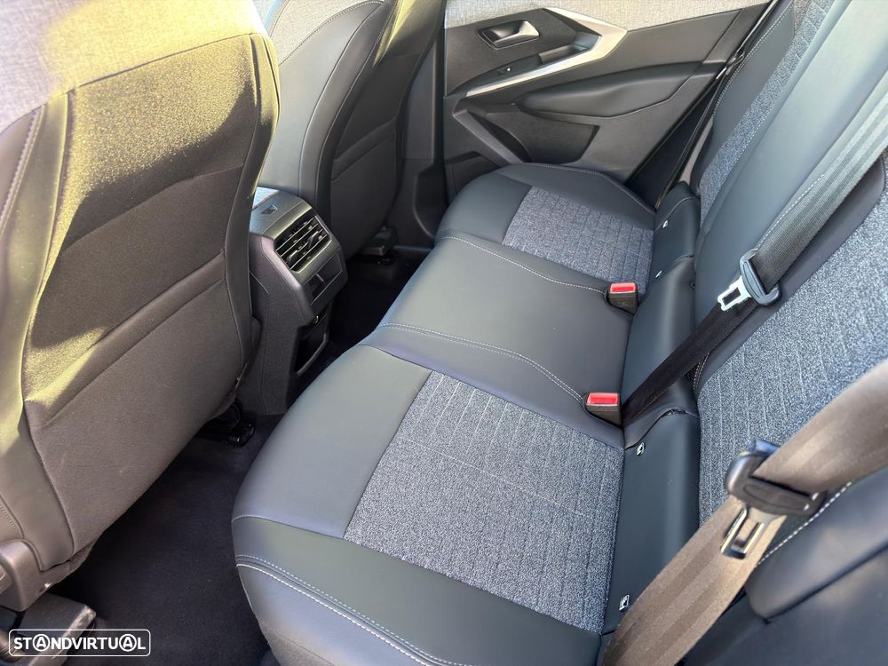 Peugeot 3008 Hybrid 145 e-DSC6 Allure - 28