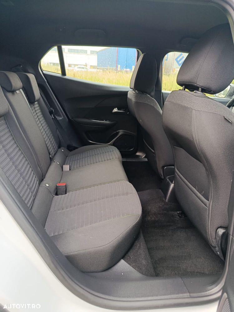 Peugeot 2008 - 8