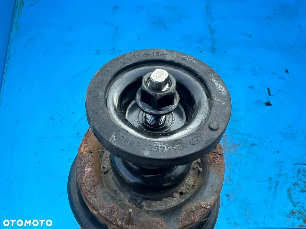 ZWROTNICA AMORTYZATOR PRAWY MCPERSON HYUNDAI I10 II 13- - 6