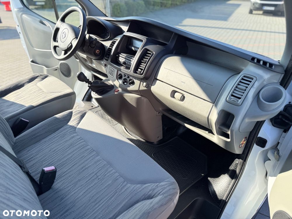 Nissan Primaster - 13