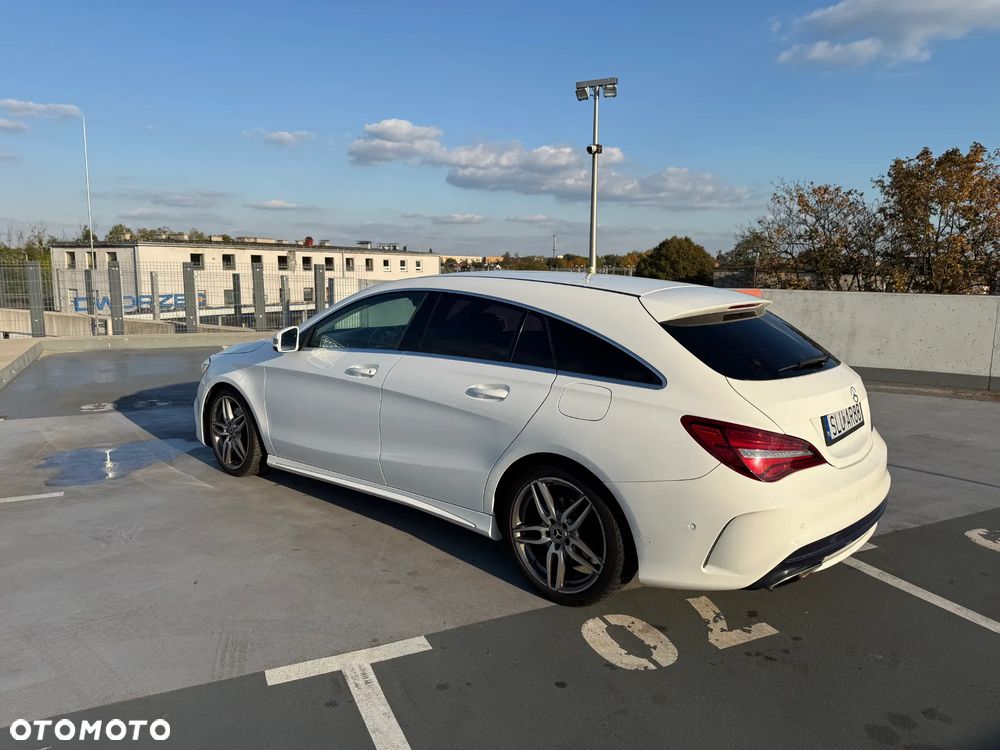 Mercedes-Benz CLA 220 4-Matic - 2