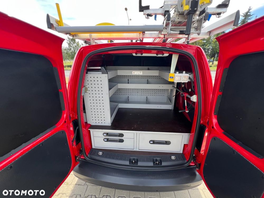 Volkswagen CADDY 2,0 TDI 122KM 4MOTION 4x4 ZABUDOWA WARSZTATOWA BAGAŻNIK DACHOWY - 24