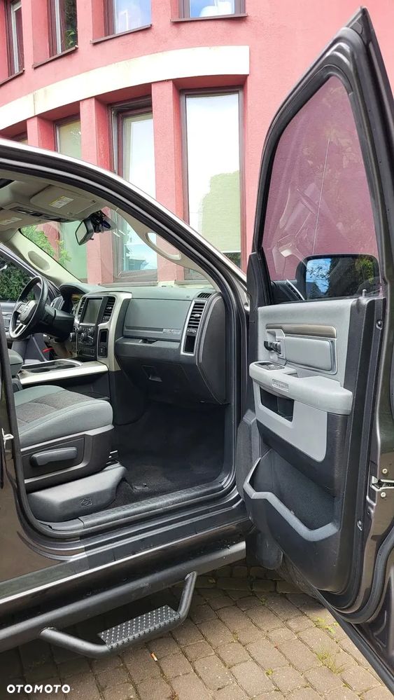 Dodge RAM 1500 5.7 4x4 - 36