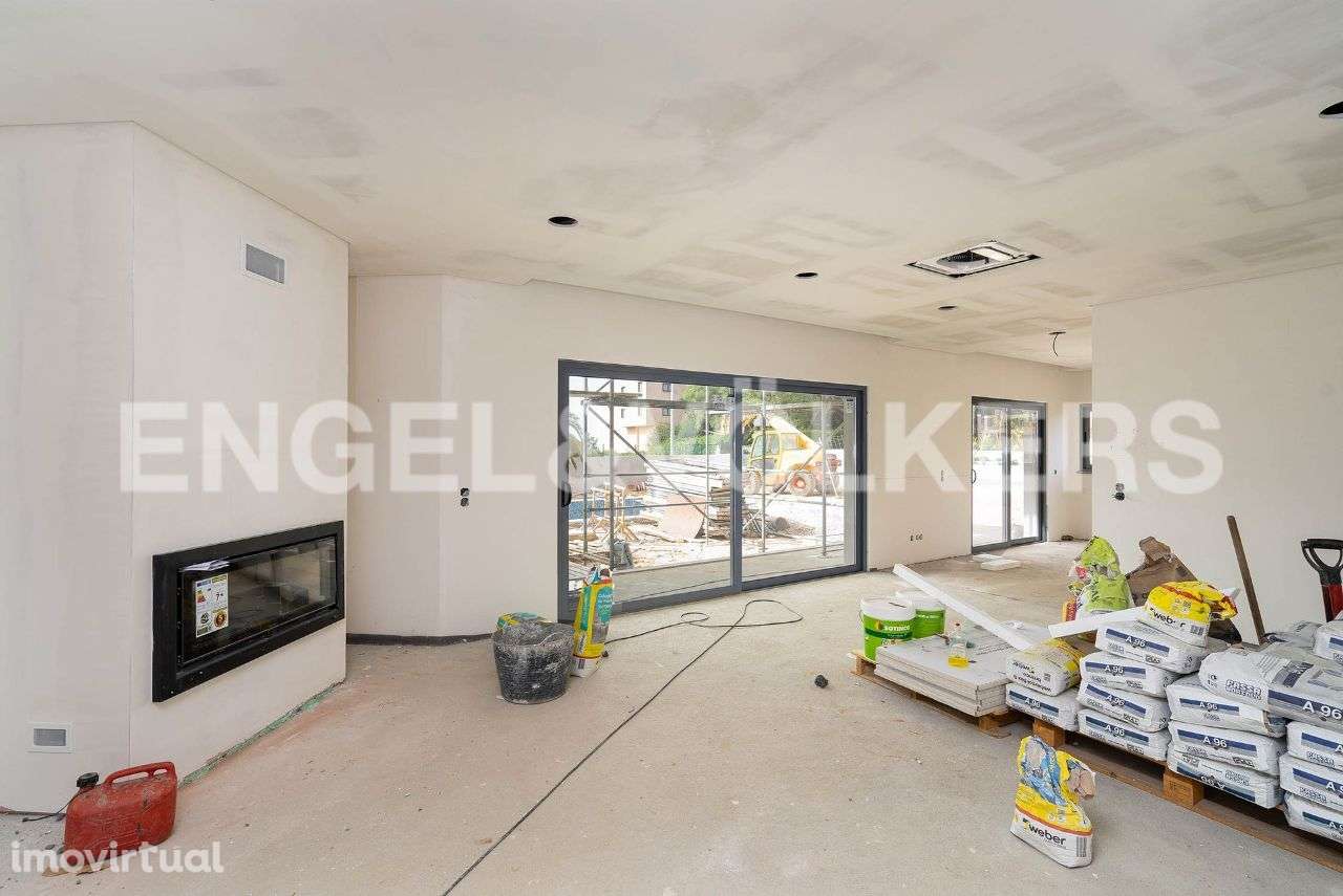 Moradia Moderna na Galé - em construção - Grande imagem: 5/15