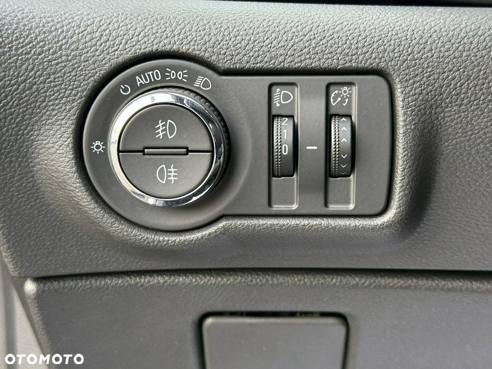 Opel Astra 1.6 Active - 13