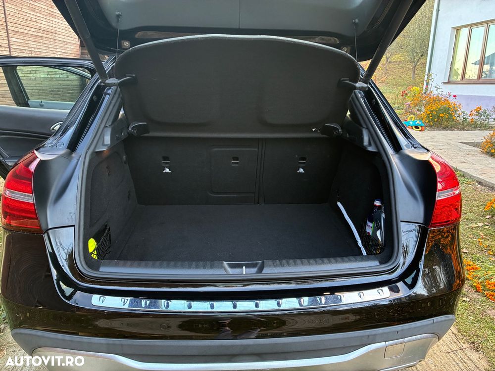 Mercedes-Benz GLA - 5