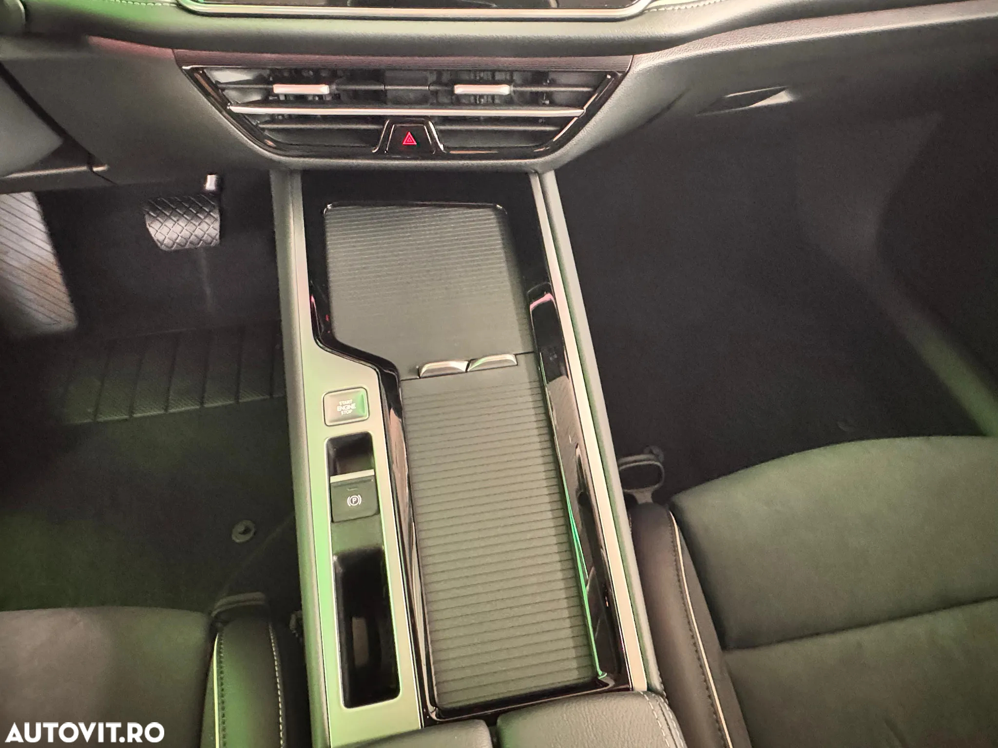 Volkswagen Passat 1.5 TSI DSG PHEV Elegance - 9