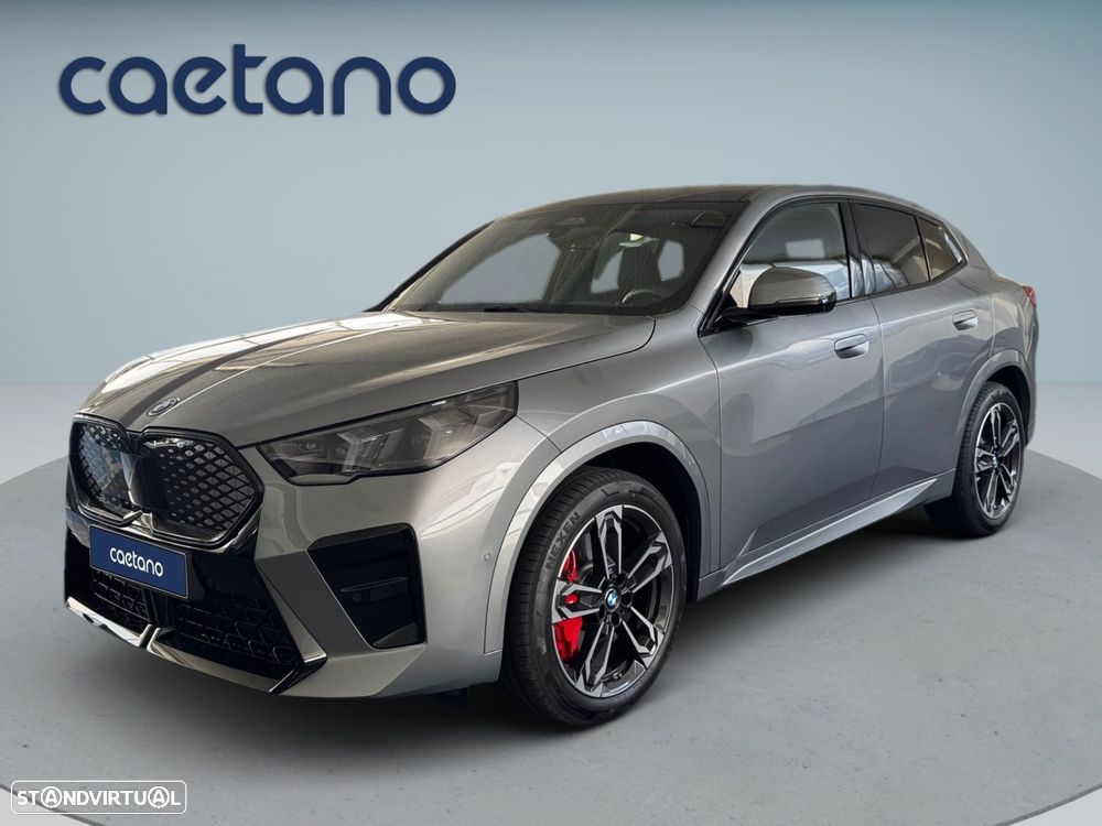 BMW iX2 eDrive20 Pack Desportivo M Pro