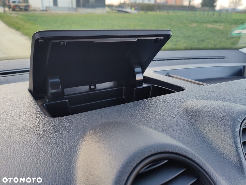 Volkswagen Caddy 1.4 Life (7-Si.) - 31