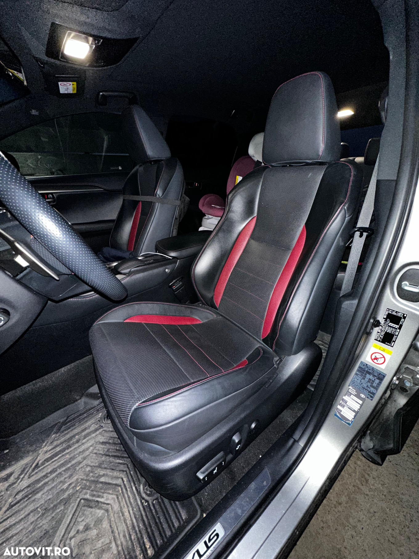 Lexus Seria NX 300h F Sport - 14