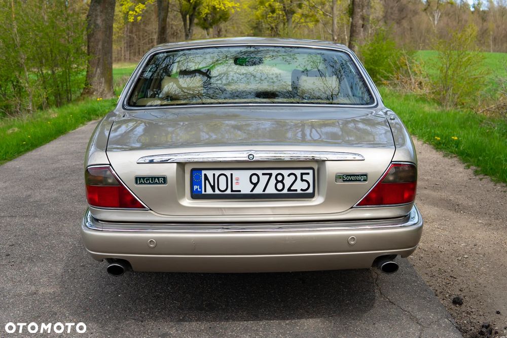 Jaguar XJ - 3