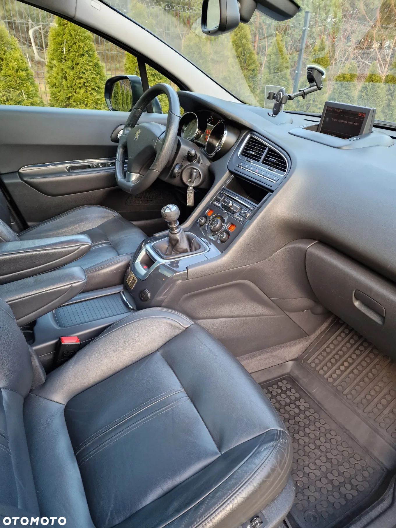 Peugeot 5008 2.0 HDi Allure 7os - 9