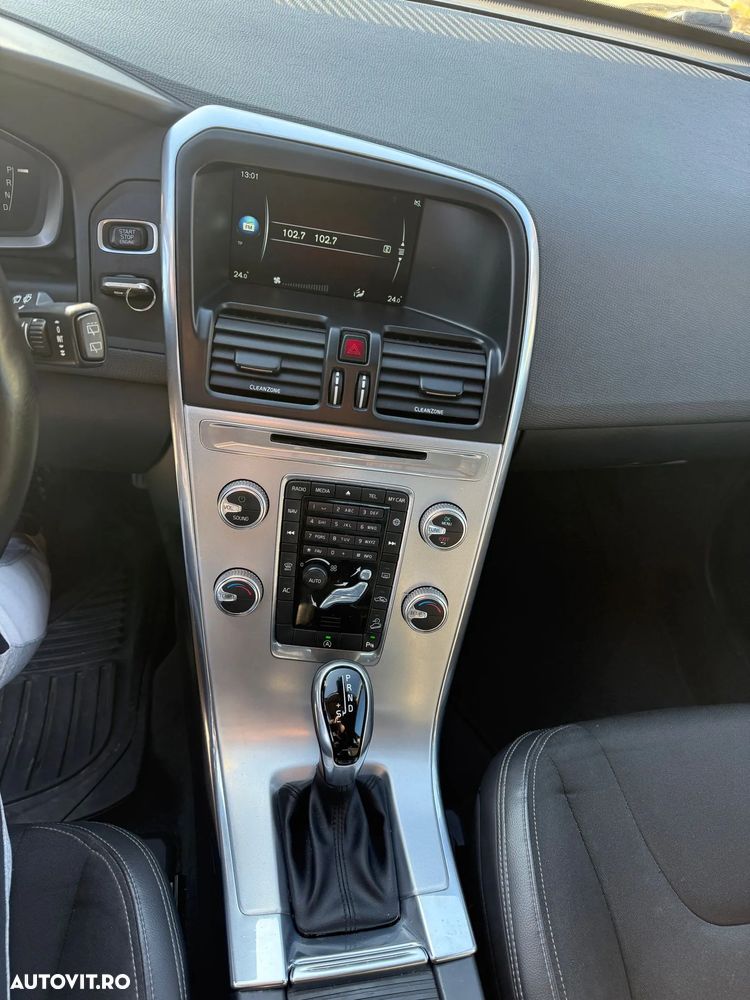 Volvo XC 60 D4 AWD Geartronic Summum - 7