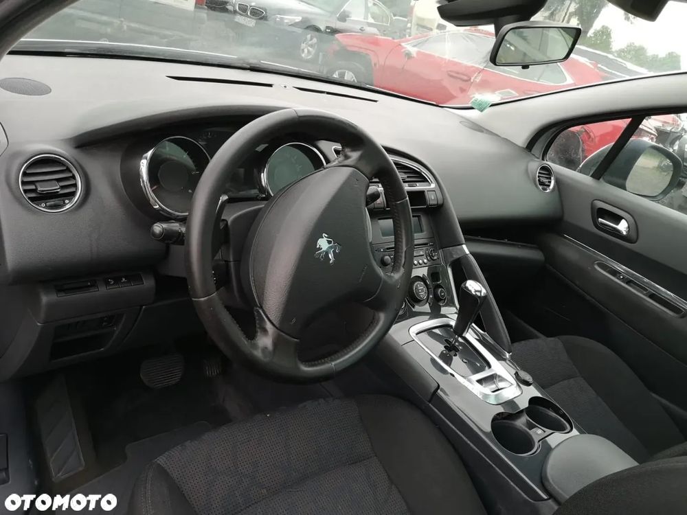 Peugeot 3008 - 18