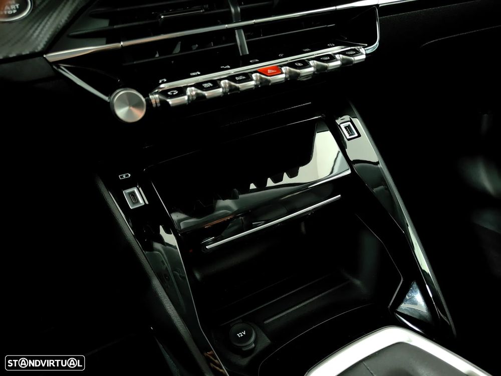 Peugeot 208 1.2 PureTech Allure Pack - 40