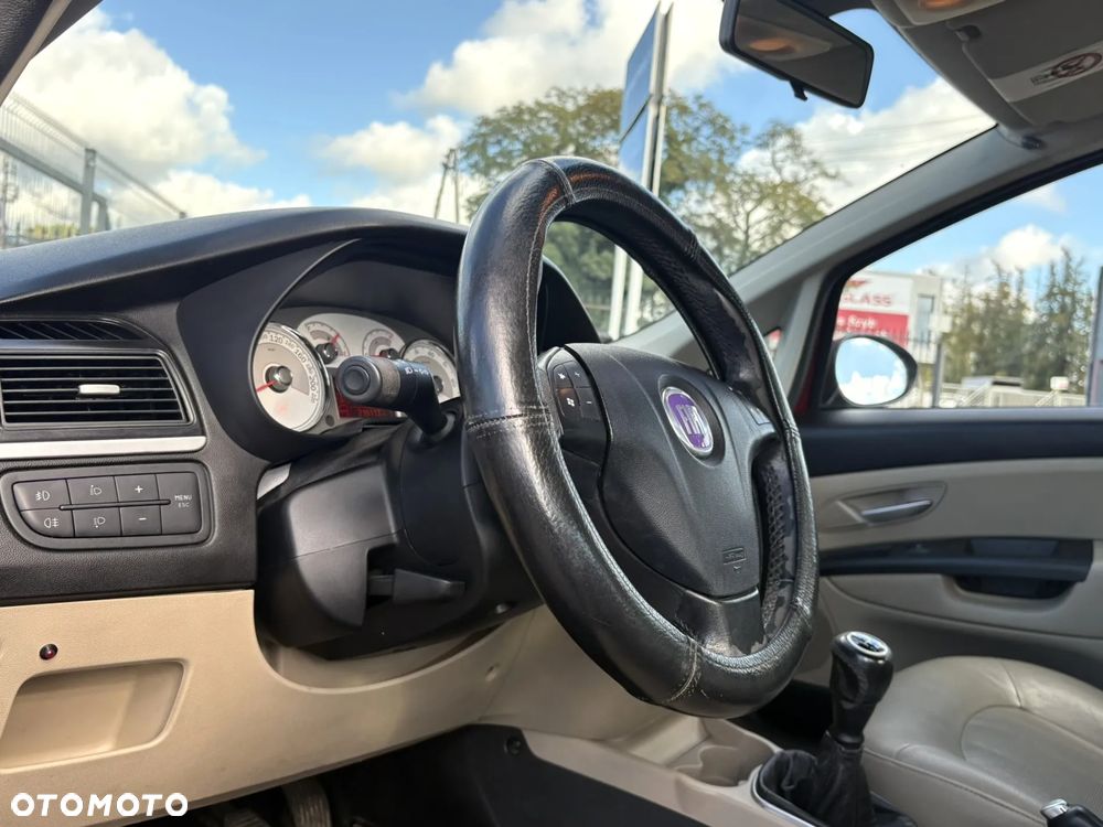 Fiat Linea 1.4 T-Jet 16V Emotion - 10