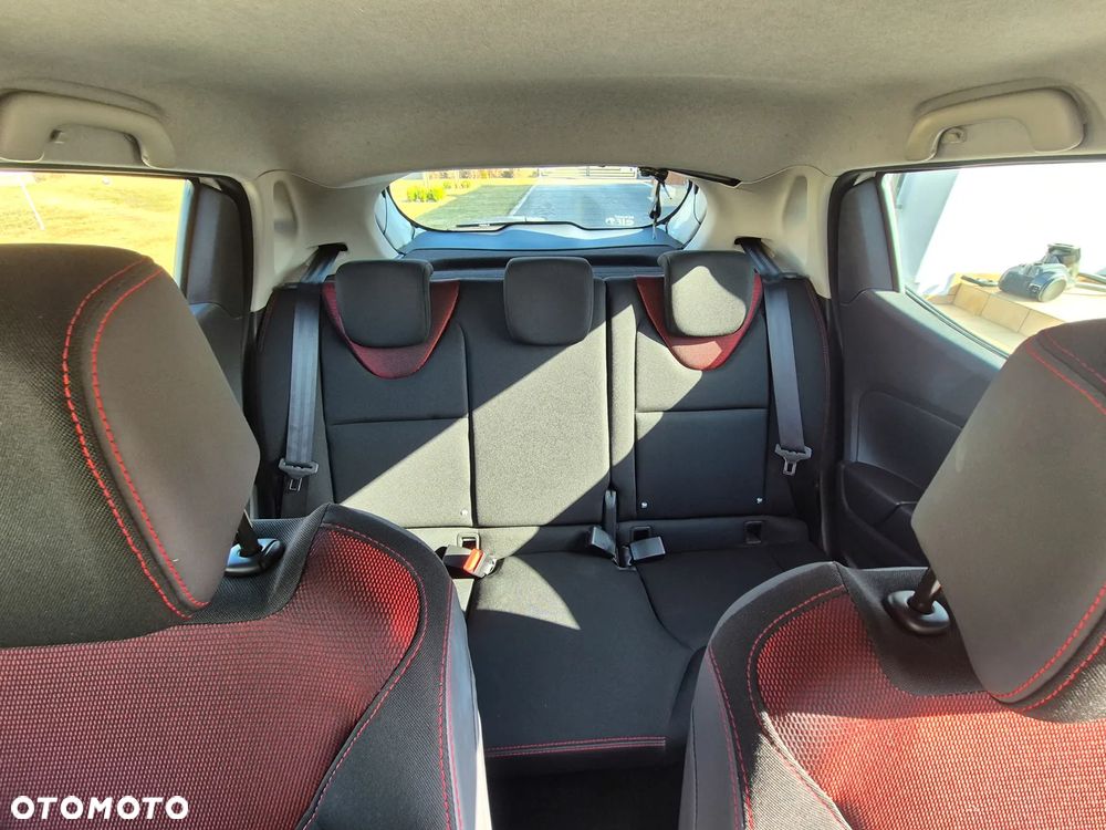 Renault Clio 1.2 16V Limited EU6 - 12