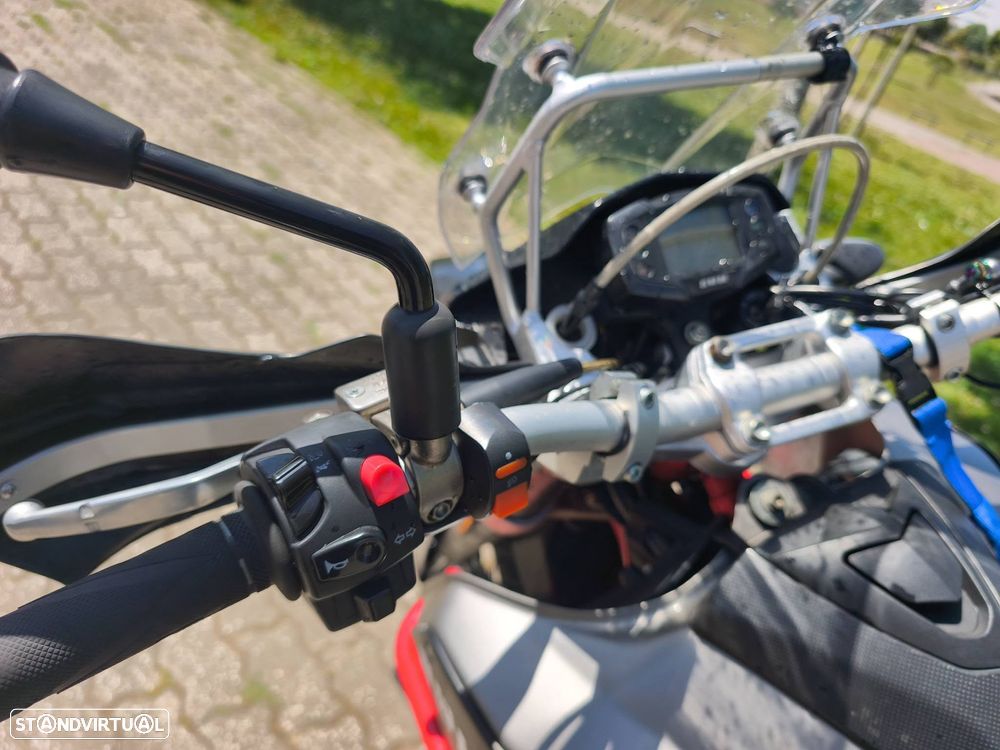 SWM Superdual X 600 - 8