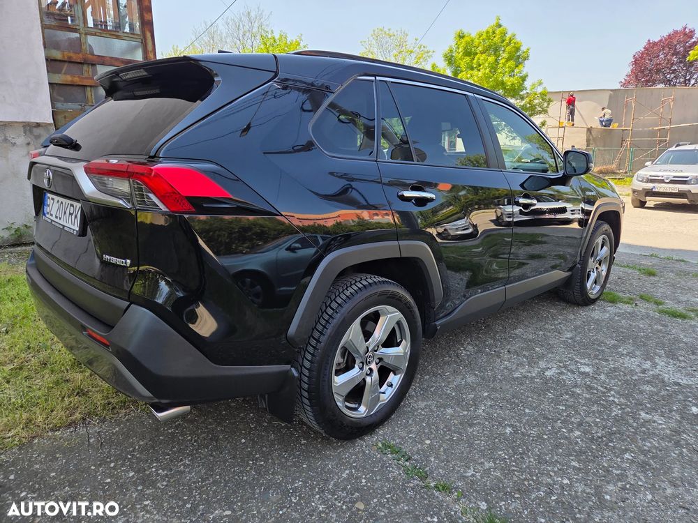 Toyota RAV4 - 3
