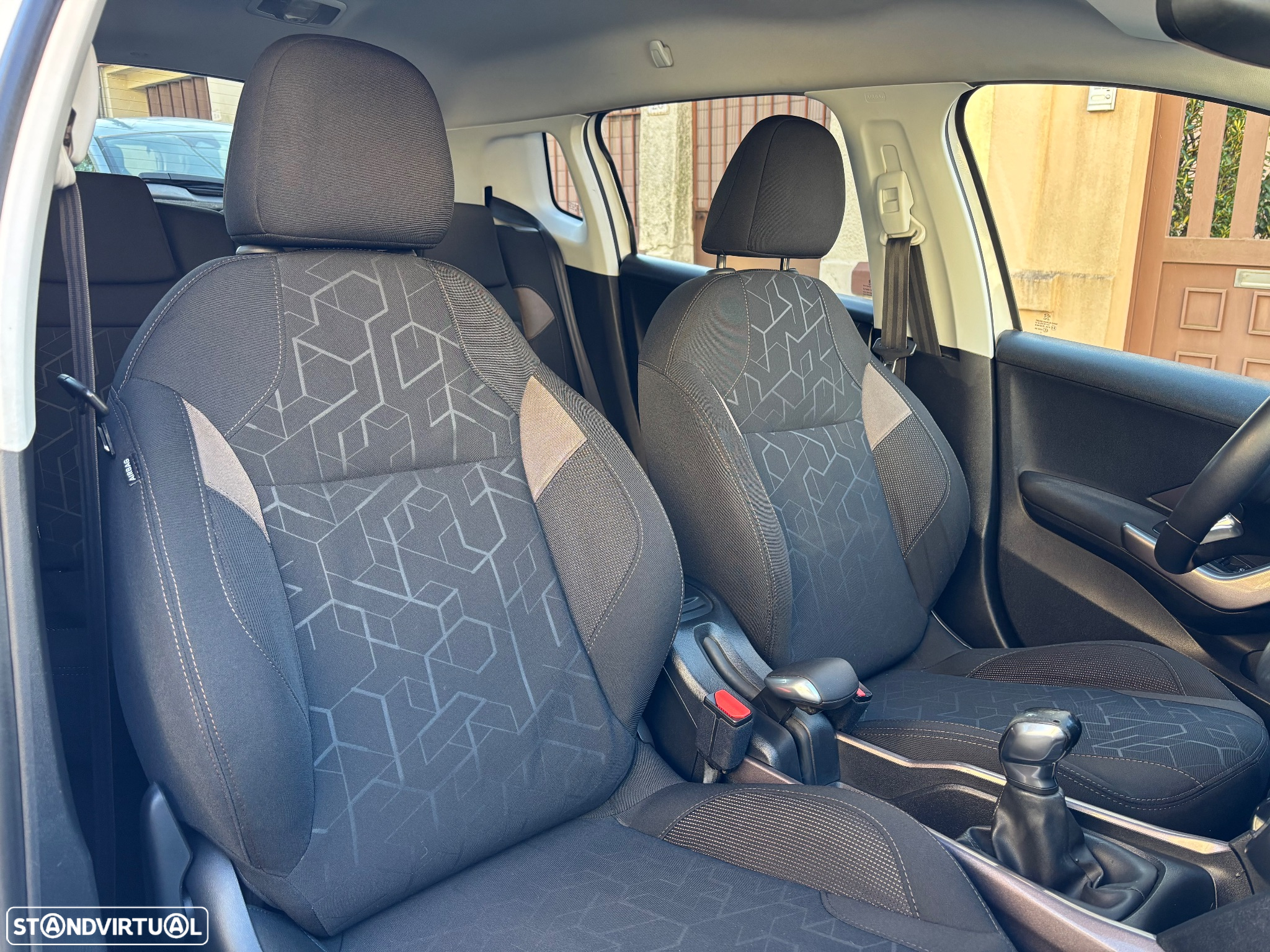 Peugeot 2008 1.2 PureTech Style - 11