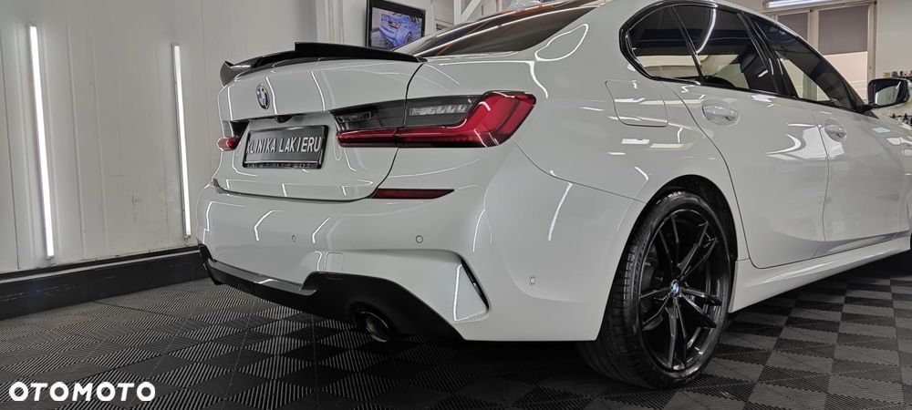 BMW Seria 3 320d xDrive M Sport - 19