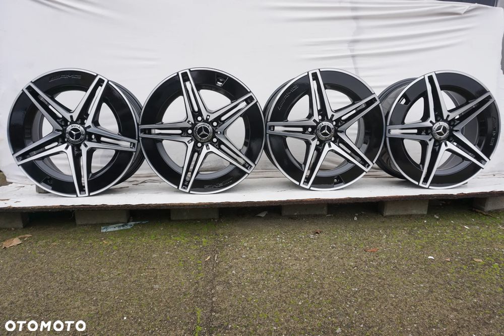 Mercedes-Benz OE W206  5x112 18 7,5J 8,5J stan bdb - 2