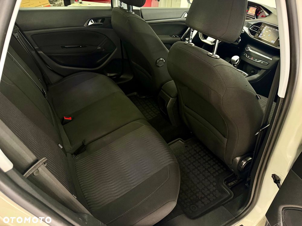Peugeot 308 BlueHDi FAP 120 Stop&Start Style - 33