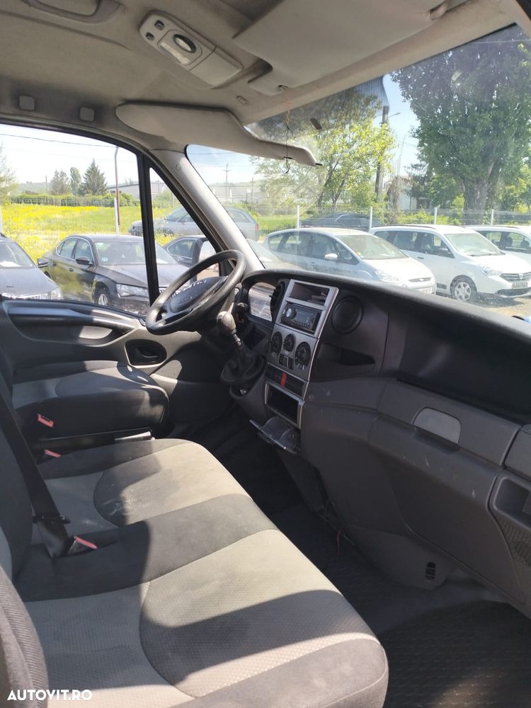 Iveco DAILY 50C15 CUB cu USI AMBELE PARTI si LIFT - 9