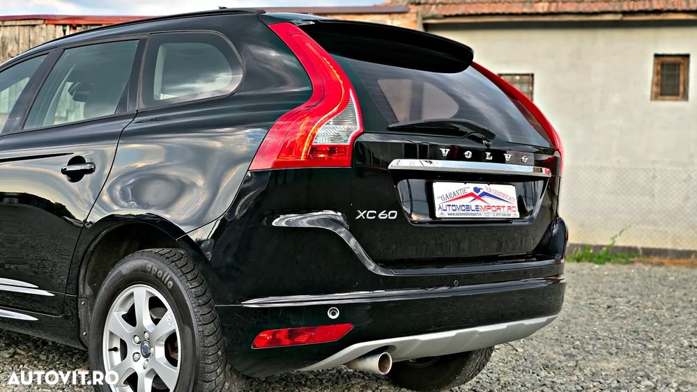 Volvo XC 60 D3 Geartronic Momentum - 27