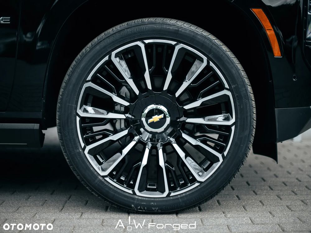Chevrolet Tahoe - 14