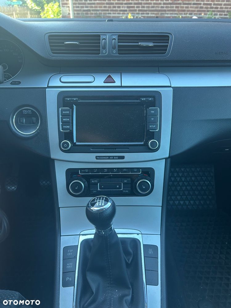 Volkswagen Passat 2.0 TDI DPF Comfortline - 10