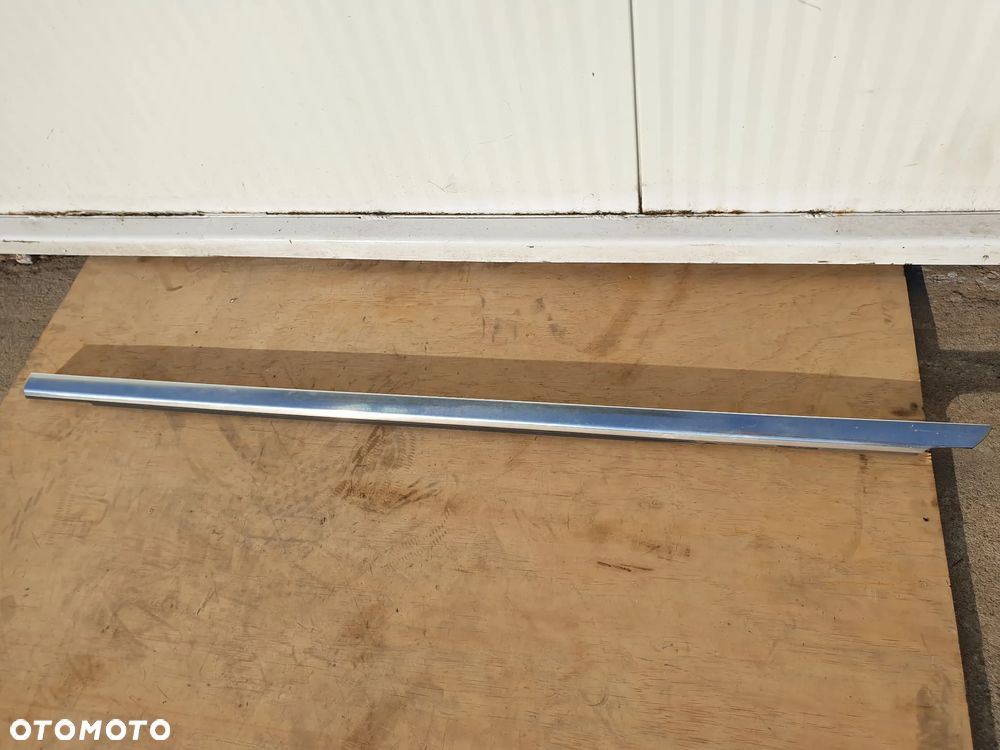 LISTWA ZGARNIAJĄCA PRZYSZYBOWA  LEWY LEWA  PRZÓD TYŁ MERCEDES S KLASA  W222 A2226730165 A22267303 USZCZELKA DRZWI - 23